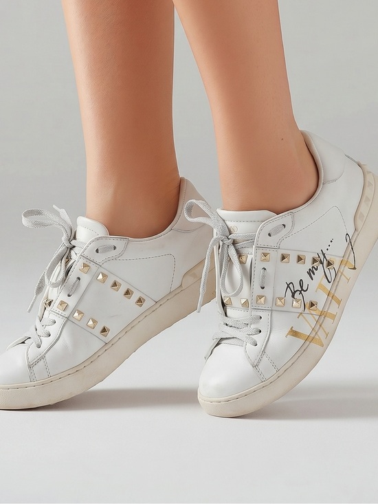 Valentino Garavani Shoes - Valentino Garavani White Leather Studded Lace-Up Sneakers with gold Sz 6.5